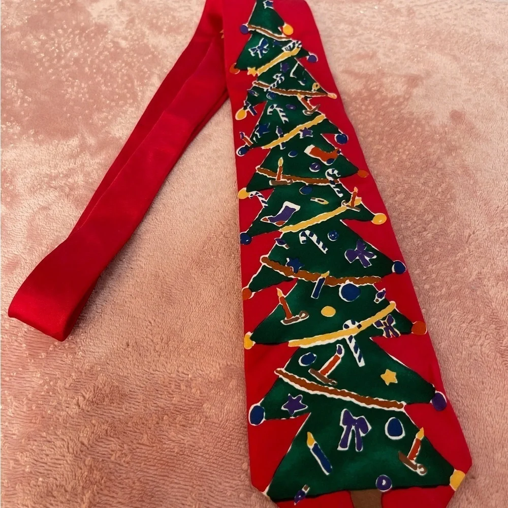 Holiday Red Christmas Tree Tie
